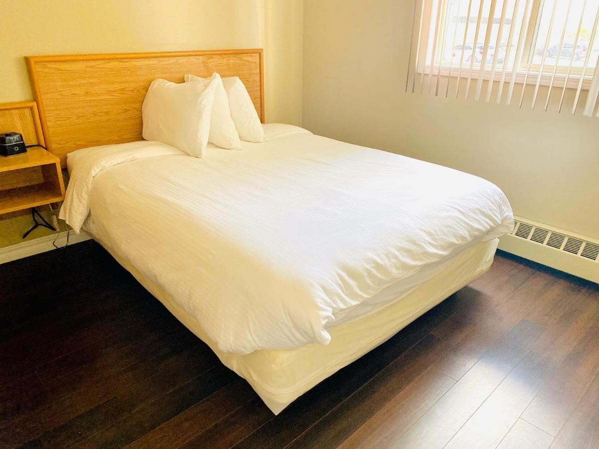 Twilight Country Motel Boyle 外观 照片